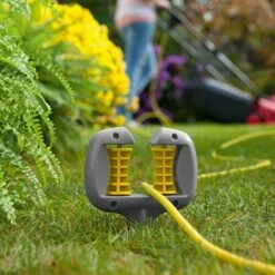 Neptun Schlauch- & Kabelführung Kunststoff, Erdspieß -Gartenwerkzeuge 12 2166