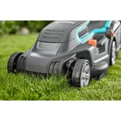 Gardena Elektro-Rasenmäher PowerMax 42 E Leistung: 1.800 W, Schnittbreite: 42 Cm 12 Gardena Elektro-Rasenmäher PowerMax 42 E Leistung: 1.800 W, Schnittbreite: 42 Cm -Gartenwerkzeuge 12 467