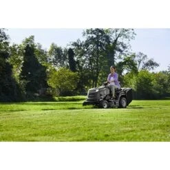 Alpina Rasentraktor AT4 84 HA 414 Cm³, Schnittbreite: 84 Cm -Gartenwerkzeuge 12 679