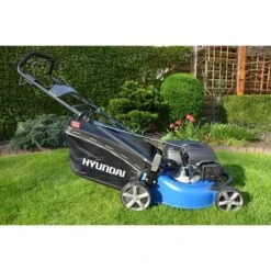 Hyundai Benzin-Rasenmäher LM4602G 139 Cm³, Schnittbreite: 46 Cm 12 Hyundai Benzin-Rasenmäher LM4602G 139 Cm³, Schnittbreite: 46 Cm -Gartenwerkzeuge 12 86